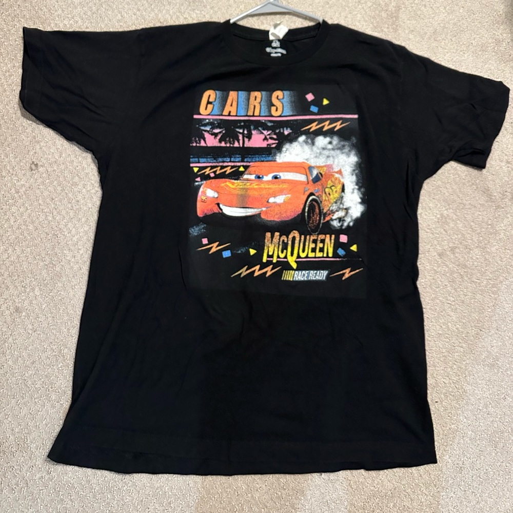 Lightening McQueen Tshirt- UNISEX. Size Large. EUC